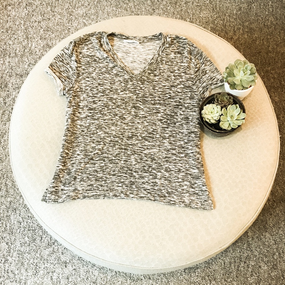 Grey patterned short sleeve sweater